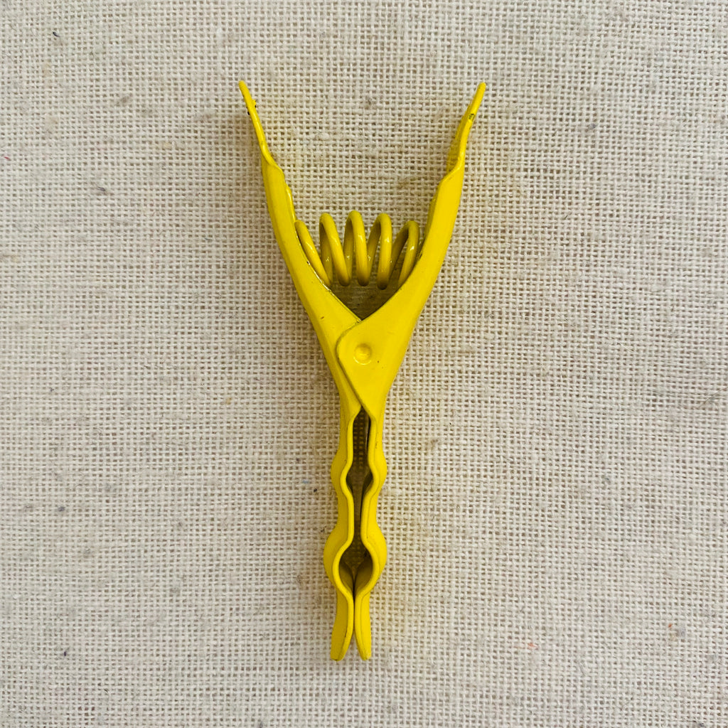yellow stainless steel pegs